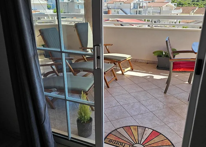 Kokolo Sea View Hvar Apartment